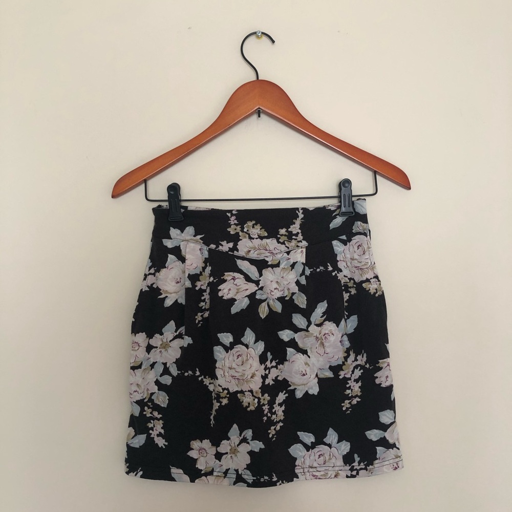 MINKPINK Floral Mini Skirt